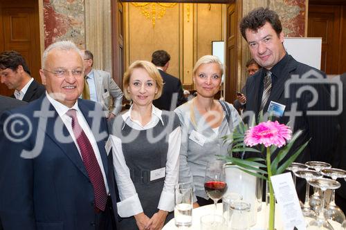 (c) fotodienst / Anna Rauchenberger - Wien, am 02.09.2010 -  Heute fand im Haus der Industrie die Generalversammlung des Wirtschaftsforums der Führungskräfte statt, wobei das Präsidium und der Bundesvorstand neu gewählt wurde. Im Anschluss an die Generalversammlung gab es einen Festvortrag zum Thema: 'Ausnahmezustand - Kommunikation abseits des Gewohnten -  Wie Sie trotz Veränderung im Unternehmen Vertrauen schaffen'