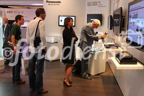 IFA 2010; Messestand Panasonic, 3D Camcorder