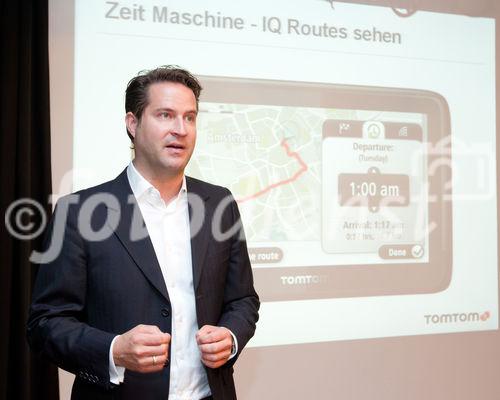 (c) fotodienst / Anna Rauchenberger - Wien, am 30.06.2010 -  TomTom präsentierte heute bei einem Pressefrühstück im Hollmann Salon das neue Navigationssystem TomTom Go 1000 Traffic FOTO: Mag. Rudolf Mayrhofer-Grünbühel, TomTom Country Sales Manager Austria