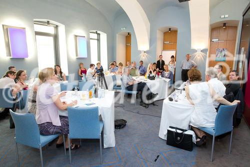 (c) fotodienst / Anna Rauchenberger - Wien, am 09.06.2010 -  Obwohl Feigwarzen zu den häufigsten sexuell übertragbaren Krankheiten zählen, sind sie  ein Tabuthema. Mittlerweile stehen eine Vielzahl wirksamer Therapiemöglichkeiten zur Verfügung. Experten diskutierten bei einem Pressegespräch im Hotel Das Triest über dieses empfindliche Thema.