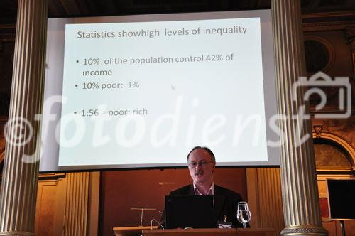 Dr. Ralph Leonhard, Afrika-Korrespondent der deutschen taz (die Tageszeitung) referierte am North- South Forum in der ETH Zürich zum Thema 