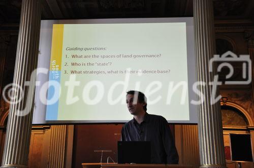 Peter Messerli vom Swiss National Center of Competence in Research (NCCR) referierte am North South Forum in der ETH Zürich zum Thema 