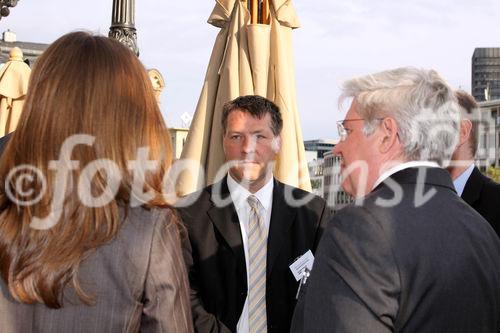 c)fotodienst/Andrea Ganshorn - Frankfurt am Main, 04.05.2010 - Preisverleihung für 'Deutschlands beste Wirtschaftsredaktionen' und 'Deutschlands beste Unternehmenssprecher' durch das Branchenmagazin 'Wirtschaftsjournalist', FOTO: Gäste