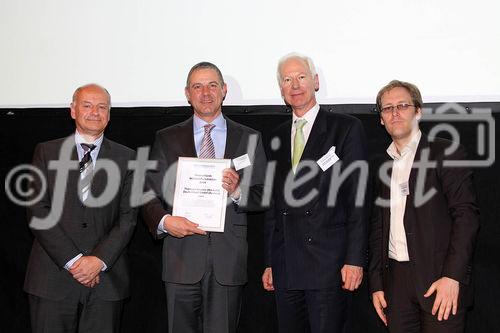 c)fotodienst/Andrea Ganshorn - Frankfurt am Main, 04.05.2010 - Preisverleihung für 'Deutschlands beste Wirtschaftsredaktionen' und 'Deutschlands beste Unternehmenssprecher' durch das Branchenmagazin 'Wirtschaftsjournalist', FOTO: Reinhard Fröhlich; Knut Engelmann (Reuters); Dr. Franz-Christoph Zeitler (Vizepräsident Bundesbank); Markus Wiegand (Chefredakteur 'Wirtschaftsjournalist')