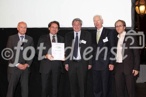 c)fotodienst/Andrea Ganshorn - Frankfurt am Main, 04.05.2010 - Preisverleihung für 'Deutschlands beste Wirtschaftsredaktionen' und 'Deutschlands beste Unternehmenssprecher' durch das Branchenmagazin 'Wirtschaftsjournalist', FOTO: Reinhard Fröhlich; Stefan Detjen (Deutschlandfunk); Klaus Kindermann (Deutschlandfunk); Prof. Dr. Franz-Christoph Zeitler (Vizepräsident Bundesbank); Markus Wiegand (Chefredakteur 'Wirtschaftsjournalist')