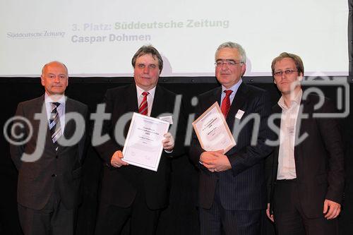 c)fotodienst/Andrea Ganshorn - Frankfurt am Main, 04.05.2010 - Preisverleihung für 'Deutschlands beste Wirtschaftsredaktionen' und 'Deutschlands beste Unternehmenssprecher' durch das Branchenmagazin 'Wirtschaftsjournalist', FOTO: Reinhard Fröhlich; Herbert Fromme (Financial Times Deutschland); Nikolaus Piper (Süddeutsche Zeitung); Markus Wiegand (Chefredakteur 'Wirtschaftsjournalist')