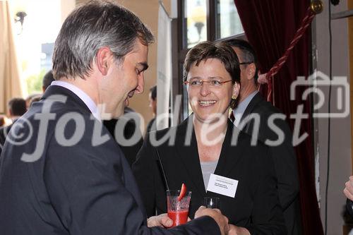 c)fotodienst/Andrea Ganshorn - Frankfurt am Main, 04.05.2010 - Preisverleihung für 'Deutschlands beste Wirtschaftsredaktionen' und 'Deutschlands beste Unternehmenssprecher' durch das Branchenmagazin 'Wirtschaftsjournalist', FOTO: Gäste