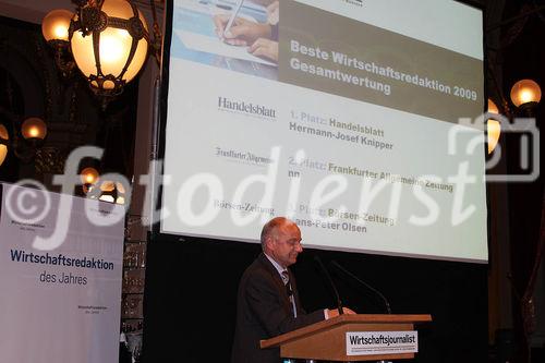 c)fotodienst/Andrea Ganshorn - Frankfurt am Main, 04.05.2010 - Preisverleihung für 'Deutschlands beste Wirtschaftsredaktionen' und 'Deutschlands beste Unternehmenssprecher' durch das Branchenmagazin 'Wirtschaftsjournalist', FOTO: Moderator Reinhard Fröhlich 