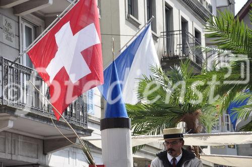 Politisch-religiöse Motive und Minarettgegner am Zürcher Sechseläuten-Umzug