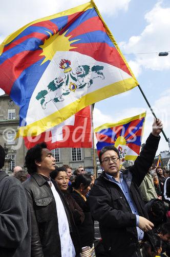 Zürich: Es gibt viele Freunde eines von Chinas Okkupation befreiten Tibet in der Schweiz. In Switzerland they are many supporter of a Free Tibet