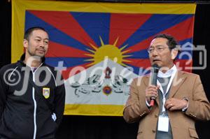 Tashe Thaktsang, Präsident der GSTF und sein Veranstaltungsorganisator sind glücklich über die grossartige Solidarität vieler Schweizer mit dem von China besetzten Tibet