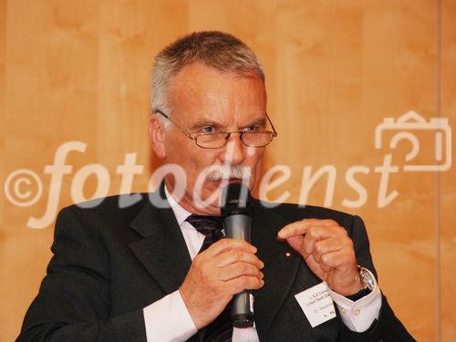 (c) fotodienst / Harald Beck - Wien, am 08.04.2010 - 14. Österreichisches IT-Forum - Strategien der Zukunft, Podiumsdiskussion, Alexander Loisel