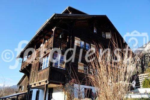 Im Bauerndorf Scharans im Domleschg stehen viele alte Bauernhäuser. In the swiss alpine village Scharans you will find a lot of old farmhouses