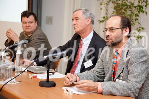 (C)fotodienst/Anna Rauchenberger -  Wien, am 18.03.2010 - Heute fand im Hotel Strudlhof eine internationale Konferenz der eutema Technology Management GmbH zum Thema Strategies for Embedded Computing Research statt. FOTO v.l.:  Tom Henzinger, ISTA, Austria, Hermann Kopetz, Vienna University of Technology, Edward A. Lee, University of California, Berkeley