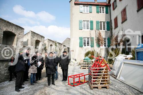 Am 28. März 2010 wurde das Schloss Laufen neu eröffnet.
