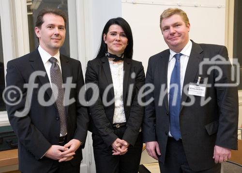 (c) fotodienst / Anna Rauchenberger - Wien, am 25.02.2010 - Anlässlich des Tags der Weiterbildung lud das ÖCI Controller und alle, die an dem Thema 'betriebswirtschaftliche Unternehmenssteuerung' interessiert sind und das Neueste aus Wissenschaft und Praxis erfahren wollten,  zum Karriereforum ins Hotel Strudlhof. FOTO v.l.: Mag. Thomas Lenz, Leiter Controlling, Vöslauer Mineralwasser AG, Dr. Rita Niedermayr, Geschäftsführerin, Österreichisches Controller Institut, Mag. Matthias Schulmeister, Geschäftsführer, Schulmeister Management Consulting GmbH