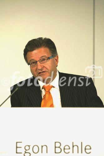 Egon Behle,Vorsitzender des Vorstands (CEO)