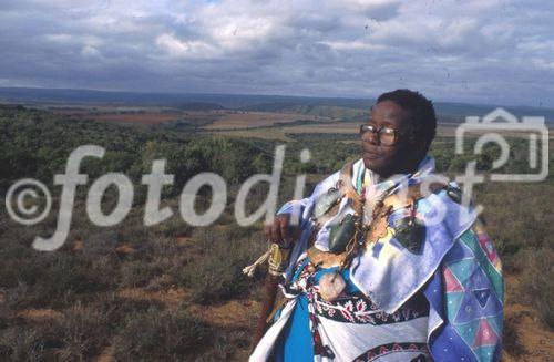 Schriftsteller und Bantu-Historiker Credo Vusama Mutwa, einer der bedeutendsten Zulu-Heiler in Südafrika