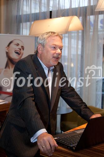 © fotodienst/Katharina Schiffl - Wien 04.12.2009 - Kick-off
PRESSEFRÜHSTÜCK
zur Unternehmensgründung SANOXX - Geschäftsführer der SANOXX GmbH Walter Schuster