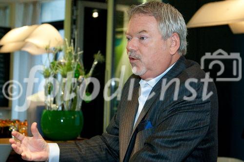 © fotodienst/Katharina Schiffl - Wien 04.12.2009 - Kick-off
PRESSEFRÜHSTÜCK
zur Unternehmensgründung SANOXX - Geschäftsführer der SANOXX GmbH Walter Schuster