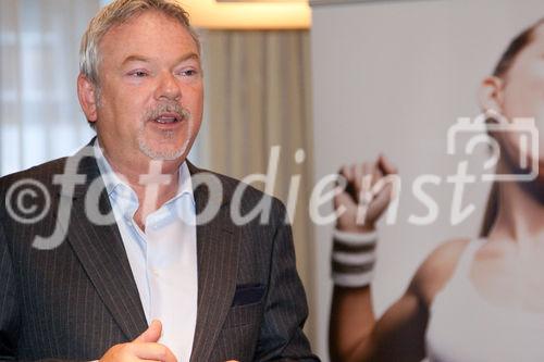 © fotodienst/Katharina Schiffl - Wien 04.12.2009 - Kick-offPRESSEFRÜHSTÜCKzur Unternehmensgründung SANOXX - Geschäftsführer der SANOXX GmbH Walter Schuster