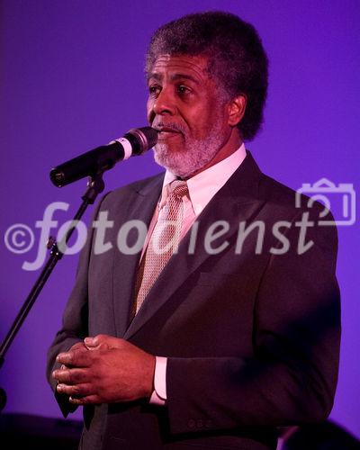(c) fotodienst / Anna Rauchenberger - Wien, am 02.12.2009 -  Heute wurde im Rainers Hotel Gudrunstraße im 10. Wiener Gemeindebezirk die neue Jazz-CD 'the motown story' von der Vienna International Hotelmanagement AG vorgestellt. FOTO: Leroy Emmanuel, Musiker und Motown-Legende