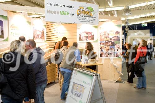 (c) fotodienst / Anna Rauchenberger - Wien, am 28.11.2009 - Heute öffnete die sechste Wiener Kleingartenmesse in der Stadthalle ihre Pforten. Präsentiert wurden Produkte, Ideen und Systeme rund um das Thema Bauen, Wohnen und Freizeit im Kleingarten. Weiters konnten Fachvorträge zu Gartengestaltung, Nachbarschaftsrecht, Förderungen und Sicherheit besucht werden.