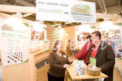 (c) fotodienst / Anna Rauchenberger - Wien, am 28.11.2009 - Heute öffnete die sechste Wiener Kleingartenmesse in der Stadthalle ihre Pforten. Präsentiert wurden Produkte, Ideen und Systeme rund um das Thema Bauen, Wohnen und Freizeit im Kleingarten. Weiters konnten Fachvorträge zu Gartengestaltung, Nachbarschaftsrecht, Förderungen und Sicherheit besucht werden.