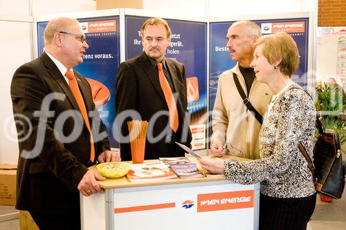 (c) fotodienst / Anna Rauchenberger - Wien, am 28.11.2009 - Heute öffnete die sechste Wiener Kleingartenmesse in der Stadthalle ihre Pforten. Präsentiert wurden Produkte, Ideen und Systeme rund um das Thema Bauen, Wohnen und Freizeit im Kleingarten. Weiters konnten Fachvorträge zu Gartengestaltung, Nachbarschaftsrecht, Förderungen und Sicherheit besucht werden.