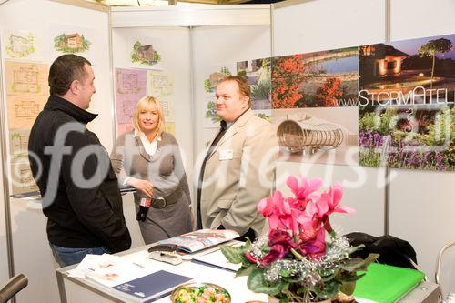 (c) fotodienst / Anna Rauchenberger - Wien, am 28.11.2009 - Heute öffnete die sechste Wiener Kleingartenmesse in der Stadthalle ihre Pforten. Präsentiert wurden Produkte, Ideen und Systeme rund um das Thema Bauen, Wohnen und Freizeit im Kleingarten. Weiters konnten Fachvorträge zu Gartengestaltung, Nachbarschaftsrecht, Förderungen und Sicherheit besucht werden.