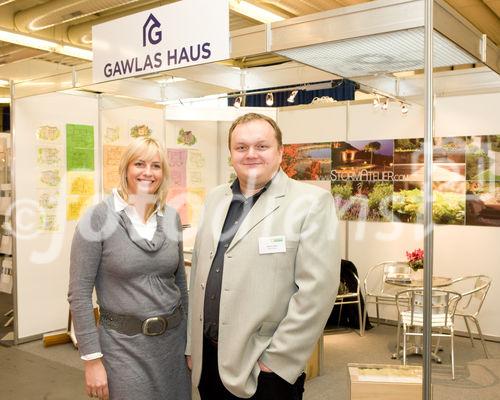 (c) fotodienst / Anna Rauchenberger - Wien, am 28.11.2009 - Heute öffnete die sechste Wiener Kleingartenmesse in der Stadthalle ihre Pforten. Präsentiert wurden Produkte, Ideen und Systeme rund um das Thema Bauen, Wohnen und Freizeit im Kleingarten. Weiters konnten Fachvorträge zu Gartengestaltung, Nachbarschaftsrecht, Förderungen und Sicherheit besucht werden.