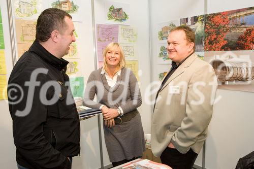(c) fotodienst / Anna Rauchenberger - Wien, am 28.11.2009 - Heute öffnete die sechste Wiener Kleingartenmesse in der Stadthalle ihre Pforten. Präsentiert wurden Produkte, Ideen und Systeme rund um das Thema Bauen, Wohnen und Freizeit im Kleingarten. Weiters konnten Fachvorträge zu Gartengestaltung, Nachbarschaftsrecht, Förderungen und Sicherheit besucht werden.