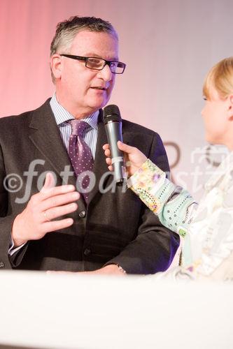 (c) fotodienst / Anna Rauchenberger - Wien, am 26.11.2009 - Der Schinkenspezialist Berger präsentiert im Palais Niederösterreich sein neues Regionalitätskonzept 'Regional Optimal', seine AMA-Gütesiegelprodukte und die geplante Marketingoffensive. FOTO: Dr. Stephan Mikinovic, AMA-Geschäftsführer