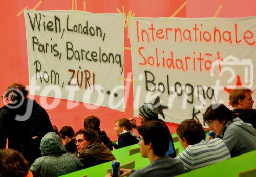 Besetzter Hörsaal der Universität in Zürich