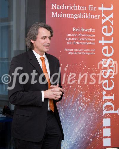 (c) fotodienst / Anna Rauchenberger - Wien, am 23.11.2009 - Gemeinsam mit Dow Jones lud die Nachrichtenagentur pressetext Investor Relations Profis heute, Montag, zur Präsentation ihres neuen Adhoc-Dienstes. Börsenotierte Unternehmen und Emittenten können seit kurzem Pflichtmitteilungen über pressetext.adhoc verschicken und das völlig kostenfrei. FOTO: Dr. Wilfried Seywald, GF pressetext Nachrichtenagentur