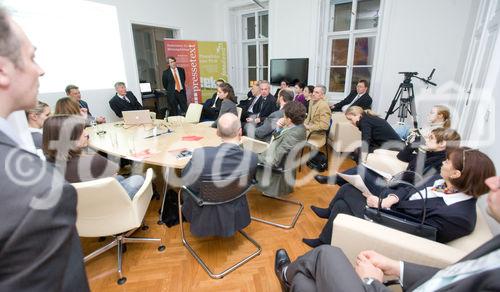 (c) fotodienst / Anna Rauchenberger - Wien, am 23.11.2009 - Gemeinsam mit Dow Jones lud die Nachrichtenagentur pressetext Investor Relations Profis heute, Montag, zur Präsentation ihres neuen Adhoc-Dienstes. Börsenotierte Unternehmen und Emittenten können seit kurzem Pflichtmitteilungen über pressetext.adhoc verschicken und das völlig kostenfrei.