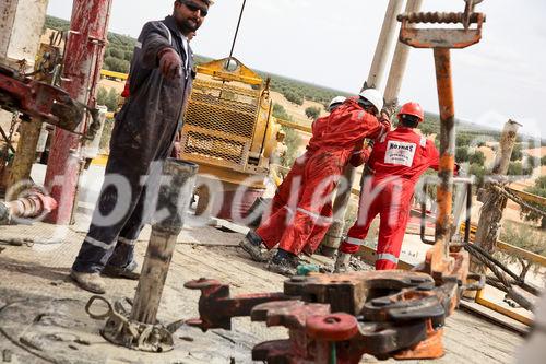 Die Bohrung des australisch-österreichischen Erdöl-Explorationsunternehmens ADX Energy Ltd. in Sidi Dhaher hat kürzlich die 2.000 Meter Marke überschritten. Das Bohrprojekt befindet sich nun in der Testphase.