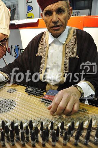 Tunesien präsentierte sich an der Tourismusfachmesse TTW in Montreux als Gastland und zeigt die Kunst, Kultur und Tradition des nordafrikanischen Landes