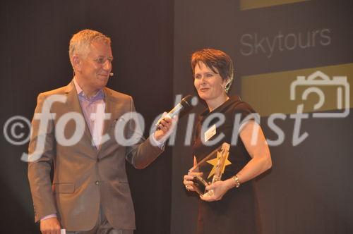 Barabara Zbinden, Chefin des Reiseveranstalters Albertsen gewinnt den Goldenen Travel Award Star in der KAtegorie bester Ozeanien-Spezialist.