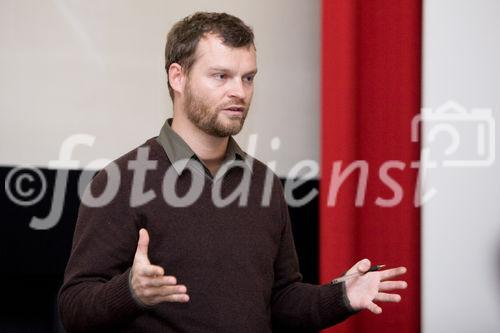 (C) annarauchenberger.com /Anna Rauchenberger -  Wien, am 29.10.2009 - Vortrag: Geschichte des Portraits in der Fotografie. Stephan Doleschal, freischaffender Fotograf und Lehrbeauftragter an der Fotoschule Wien, zeichnet die Geschichte des Portraits in der Fotografie anhand exemplarischer Beispiele nach.