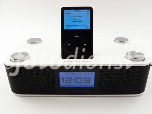 Die legendäre LUNA Musikanlage/Dockingstation wurde speziell für die iPod-/iPhone Generation entwickelt und designed. Sie ist ein international viel gerühmtes Klangwunder im schicken Kompaktformat.