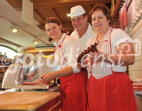 (C)fotodienst/Horst Sommer;In Zeiten von 'Schummelschinken' und Käseimitat stellt man sich zurecht die Frage, was steckt wirklich in den Lebensmitteln die wir täglich essen ? 
Foto: Fleischerei Amon Helmut in der Wienerstrasse, 3350Krems