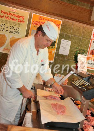 (C)fotodienst/Horst Sommer;In Zeiten von 'Schummelschinken' und Käseimitat stellt man sich zurecht die Frage, was steckt wirklich in den Lebensmitteln die wir täglich essen ? 
Foto: Fleischerei Amon Helmut in der Wienerstrasse, 3350Krems