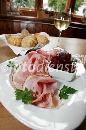 (C) Fotodienst/Anna Rauchenberger - Wien 11.09.2007 - GENUSS REGION ÖSTERREICH: Genuss Profi Tullnerfelder Schwein. FOTO: Norbert Payr, Chef und Koch im 
