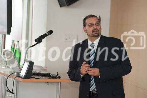 (C)fotodienst/Christopher Ohmeyer/  Dr. Hochegger Kommunikationsberatung GmbH/ Telekom Austria: 'mobile working day', keine Zettelwirtschaft mehr, Dank A1 Zeiterfassung Foto:  Alexandros Osyos (Leiter Product Marketing Business, Mobile Busines Services mobilkom austria)

