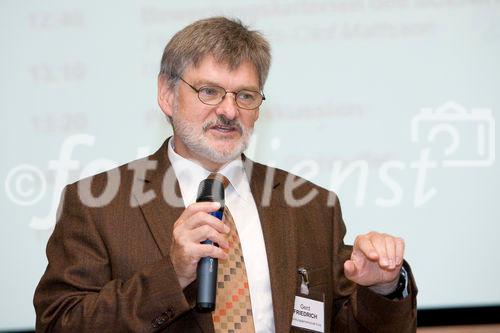 (C) fotodienst/Anna Rauchenberger -  Wien, am 22.09.2009 - Das FMK Forum Mobilkommunikation veranstaltete heute gemeinsam mit der Forschungsgemeinschaft Funk E.V. in der Urania eine Informations- und Diskussionsrunde aus der Reihe 'Handy und Co' zum Thema 'Seriöse Forschung oder Junk Science? - Qualitätsstandards wissenschaftlichen Arbeitens in der Mobilfunkforschung'. FOTO: Dr. Gerd Friedrich, Forschungsgemeinschaft Funk e. V., Deutschland