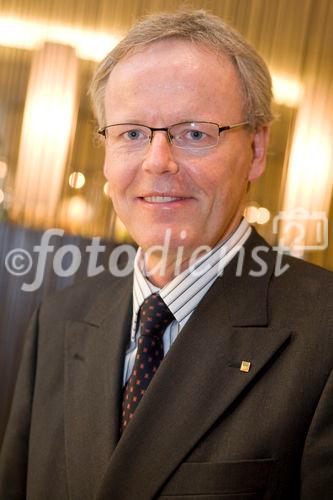 (C) fotodienst/Anna Rauchenberger -  Wien, am 18.09.2009 - Hotel Lindner. Im Bild: Bild: Dr. Rainer Langosch, Vorstandsvorsitzender des Fachverbandes Gründung, Entwicklung und Nachfolge im BDU.