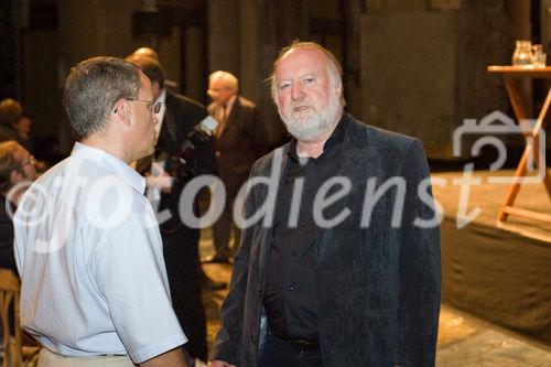 (C)fotodienst/Christopher Ohmeyer
Anlässlich der Dachgleichenfeier am Uniqa Tower sprach Jean Nouvel im Odeon über seine Projekte und bat anschließend im Uniqa-Gebäude zur Pressekonferenz

Fotos: 
