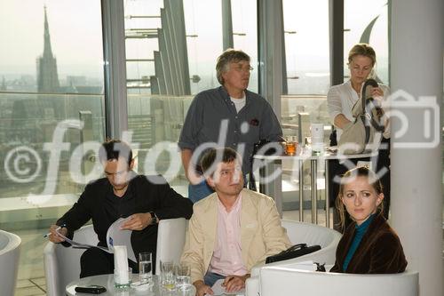 (C)fotodienst/Christopher OhmeyerAnlässlich der Dachgleichenfeier am Uniqa Tower sprach Jean Nouvel im Odeon über seine Projekte und bat anschließend im Uniqa-Gebäude zur PressekonferenzFotos: PK im Uniqa Gebäude