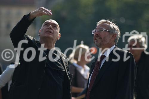 (C)fotodienst/Christopher Ohmeyer
Anlässlich der Dachgleichenfeier am Uniqa Tower sprach Jean Nouvel im Odeon über seine Projekte und bat anschließend im Uniqa-Gebäude zur Pressekonferenz

Fotos: 
